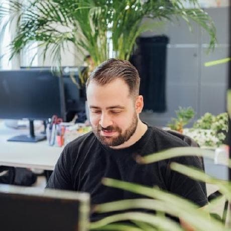 Portrait of Fabio Carneiro, Director of Merchant Solutions